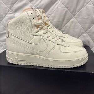 Nike AF1 Sail High-Top Sneakers - W